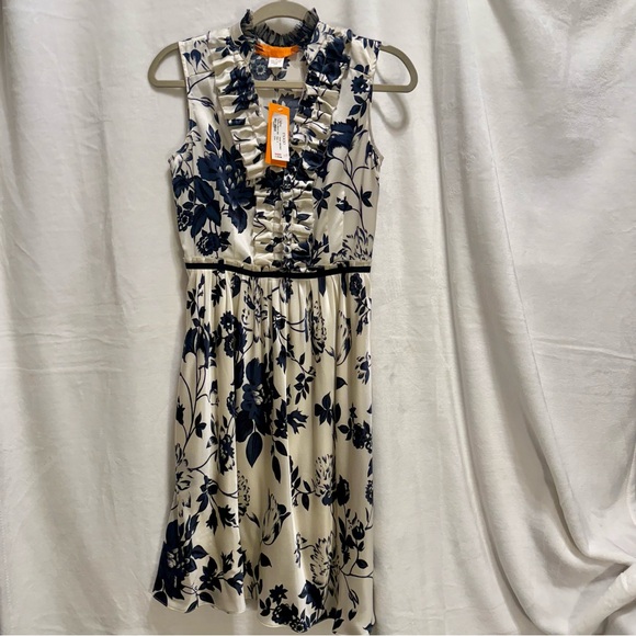 Cynthia Steffe Dresses & Skirts - Cynthia Steffe 100% Silk Floral Midi Dress NWT
